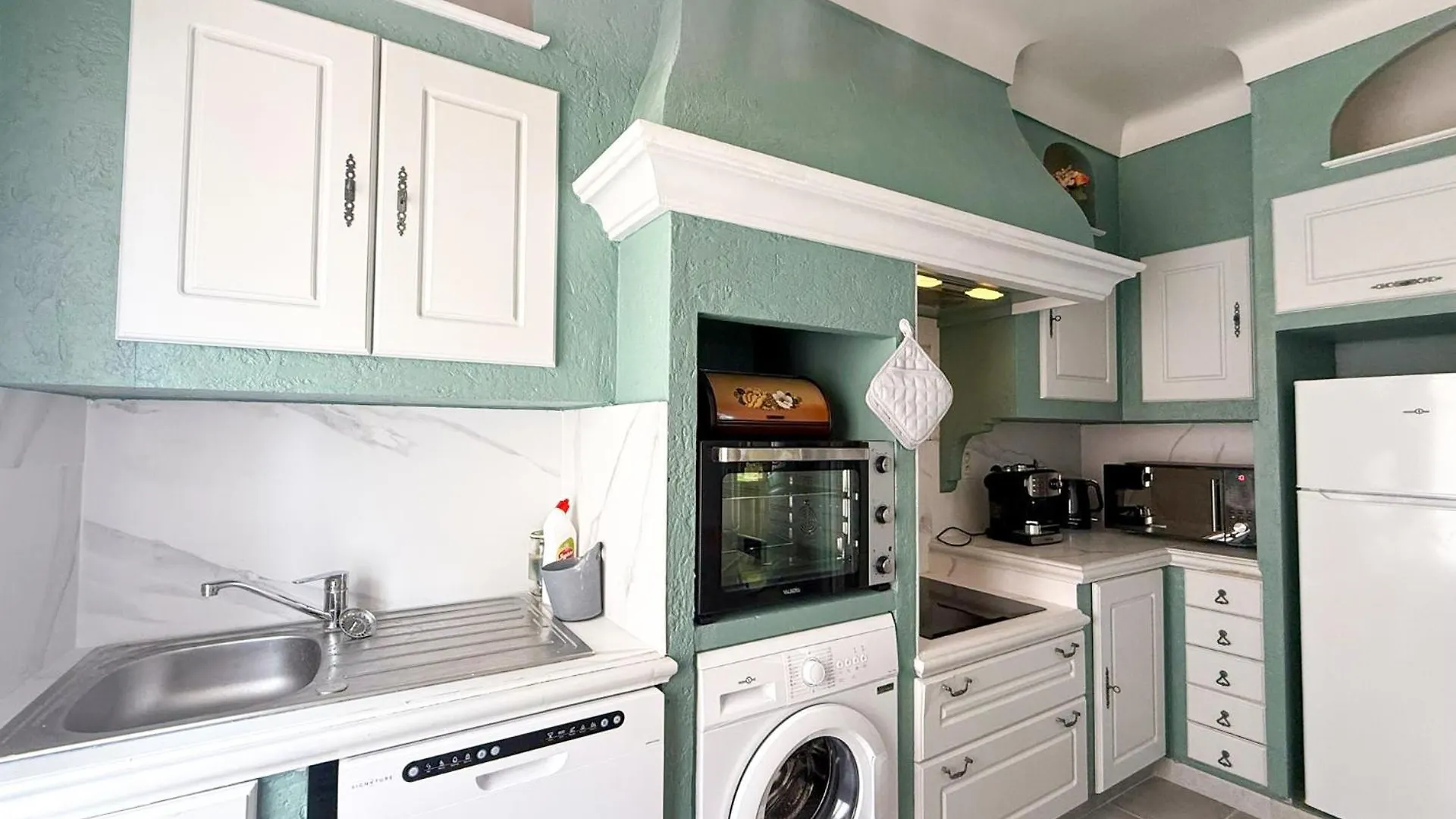 One Bedroom Cozy Apartment In Suquet - Cannes Frankrike